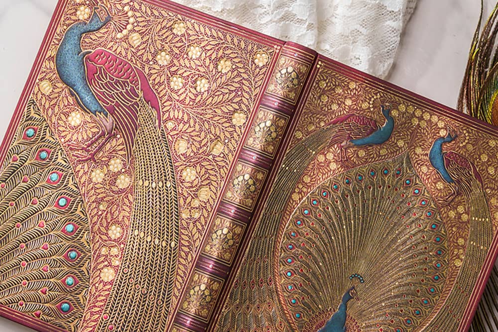 2027 I Pavoni di Hafez - 12 Mesi - DesignImgTwo Image