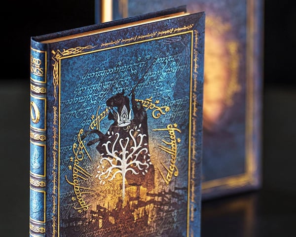 Lord of the rings the crown reclaimed Carousel 1